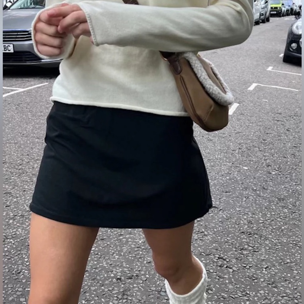 Brandy Melville Phoebe Skirt